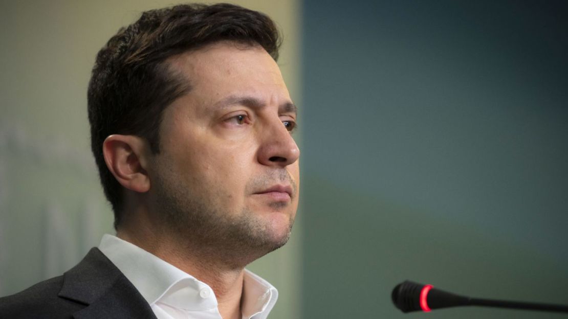 "Necesito munición, no que me lleven", dijo el Presidente Zelensky al rechazar una oferta de evacuación de Kiev por parte de Estados Unidos.