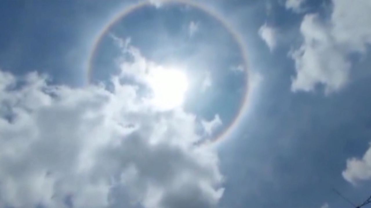 CNNE 1349059 - ¿que es el curioso halo solar que aparecio en el cielo de ecuador?