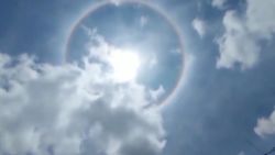 CNNE 1349059 - ¿que es el curioso halo solar que aparecio en el cielo de ecuador?