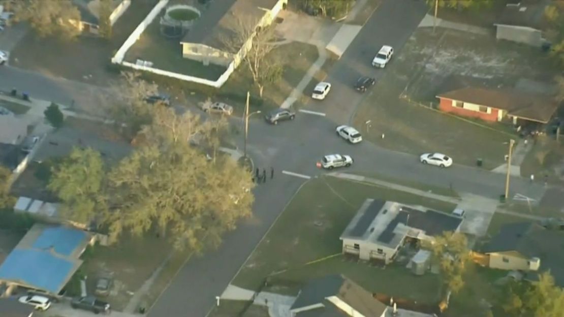 La escena de un tiroteo en Orlando, Florida.