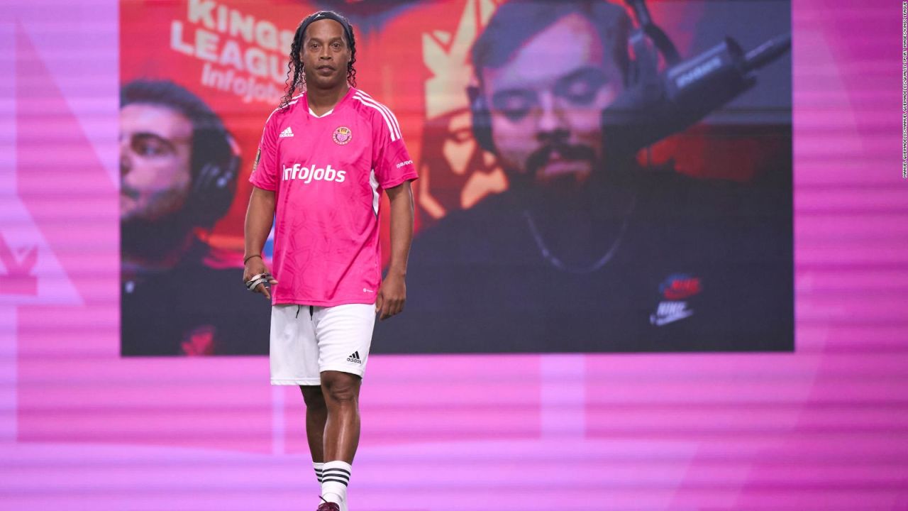 CNNE 1352204 - ronaldinho ya debuto en la kings league infojobs