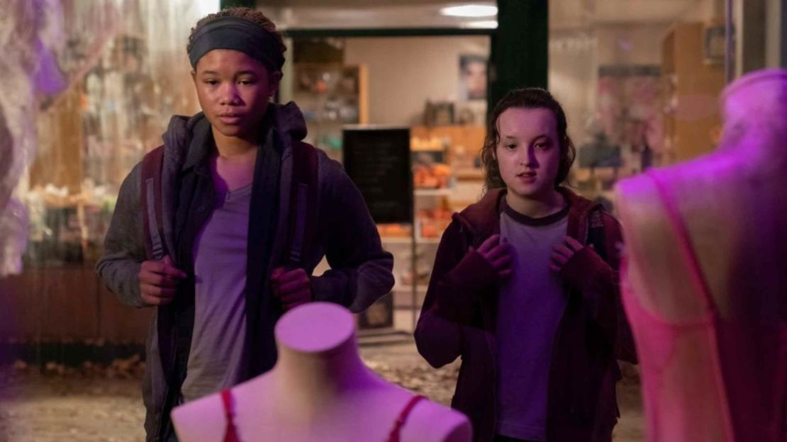 Storm Reid y Bella Ramsey en el episodio 7 de "The Last of Us".