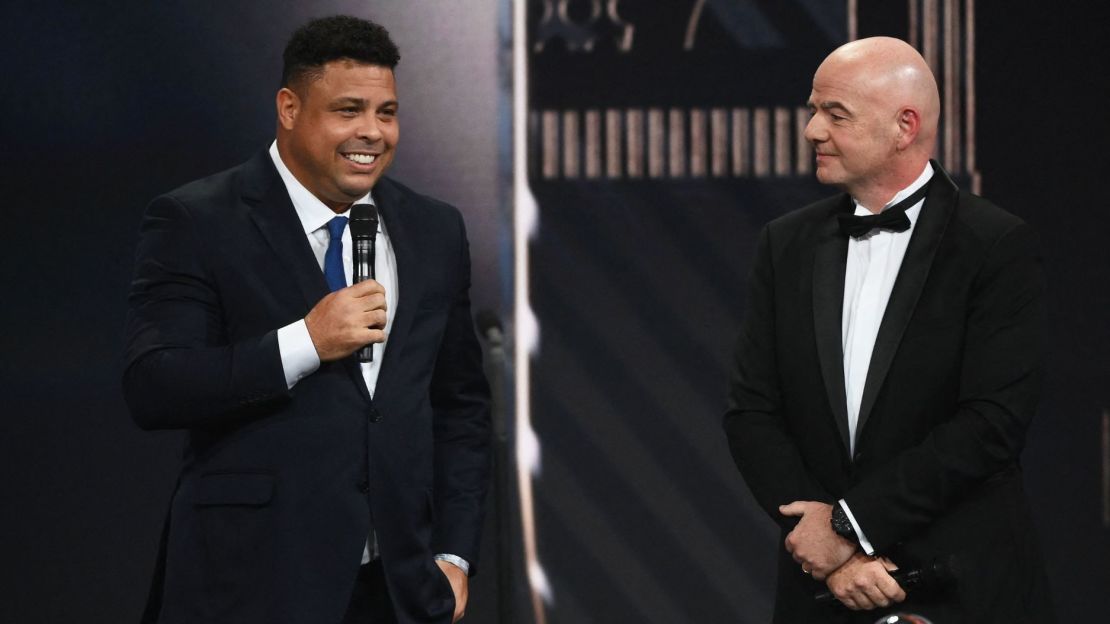 Ronaldo dio unas palabras en honor a Pelé en el momento del premio especial que la FIFA dio al fallecido "Rey del fútbol".