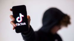 CNNE 1357320 - los dos riesgos sobre tiktok que ve seguridad nacional en ee-uu-