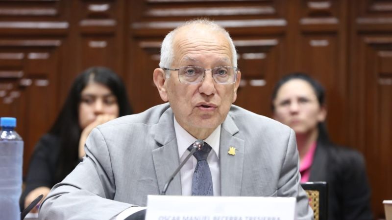 Ministro de educación de perú debió disculparse tras comentarios despectivos contra mujeres aymaras en el día internacional de la mujer | cnn