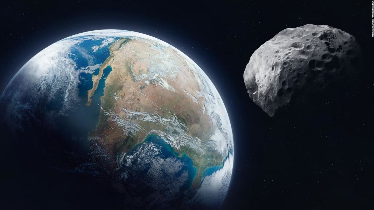 CNNE 1358125 - la nasa descubre que un asteroide gigante podria chocar con la tierra