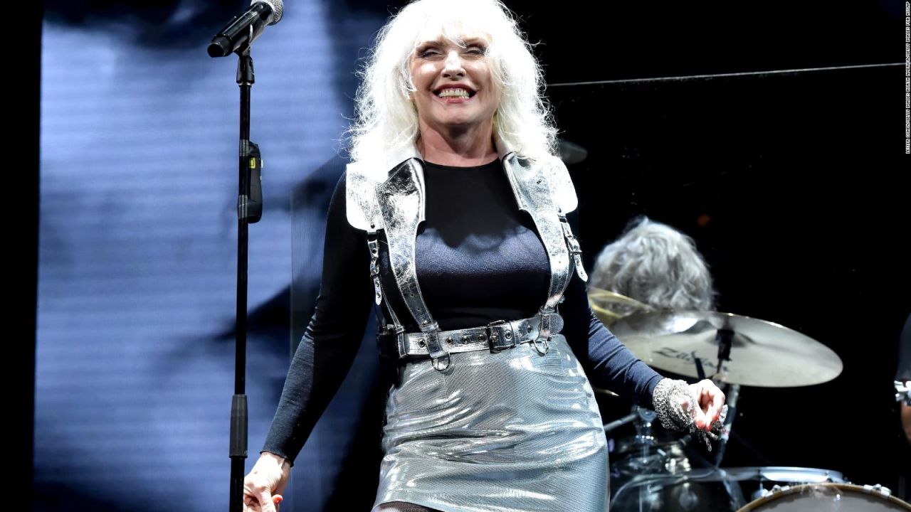 CNNE 1362369 - debbie harry revela a que jovenes cantantes admira