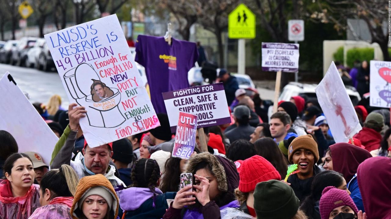 CNNE 1364646 - ¿como avanzan las huelgas de maestros en los angeles?