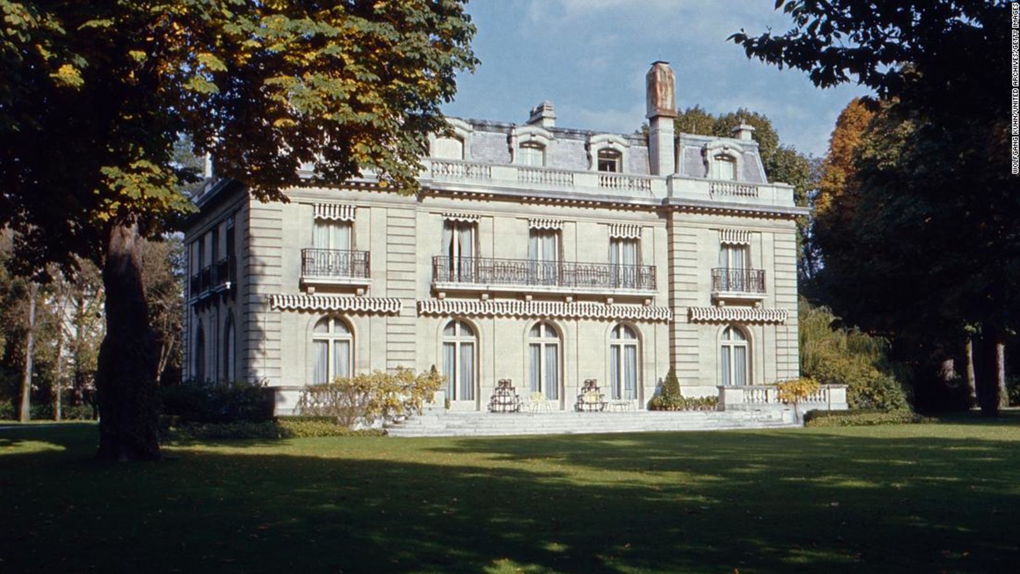 CNNE 1364946 - windsors-paris-villa-museum-exterior