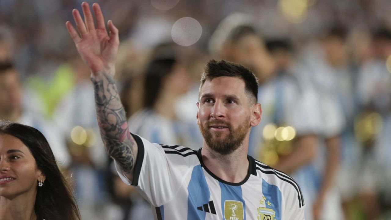 CNNE 1365570 - messi agradece a los argentinos su apoyo tras la copa del mundo