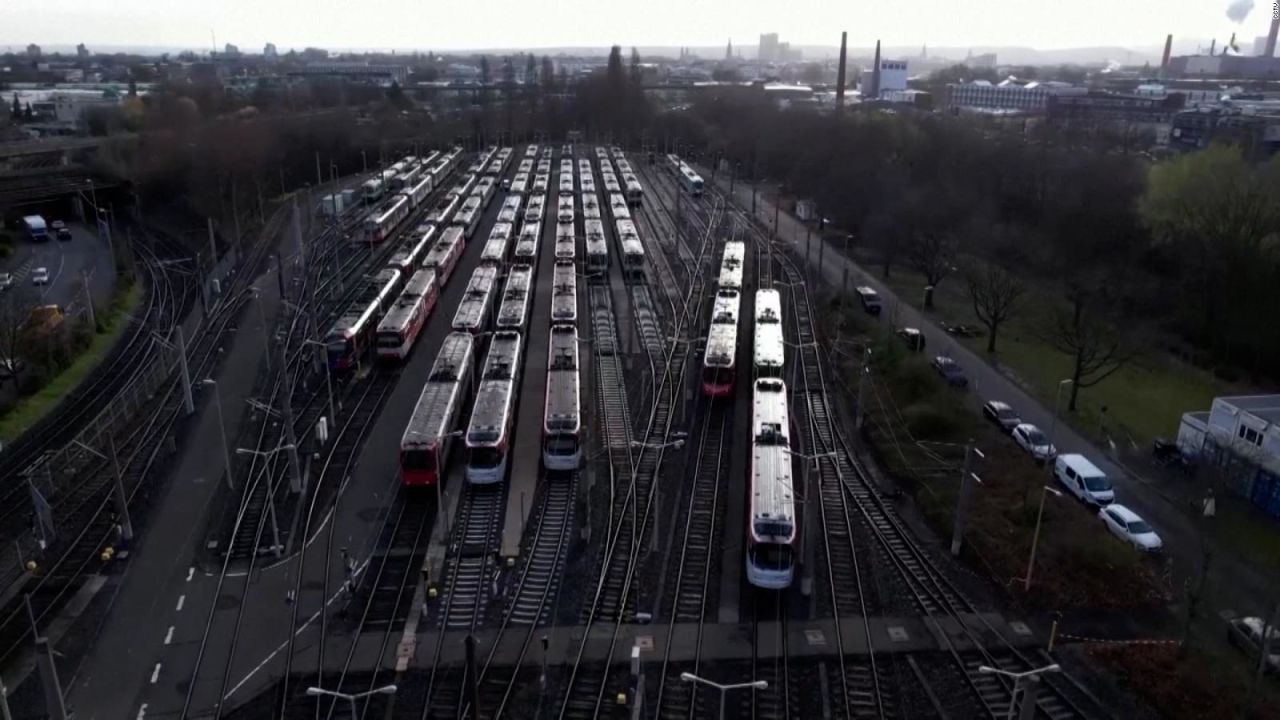 CNNE 1366645 - protestas en alemania interrumpen el transporte