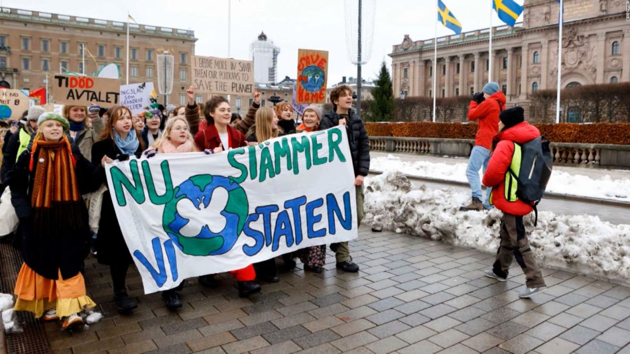 CNNE 1367786 - 5 cosas- suiza enfrenta demanda por crisis climatica