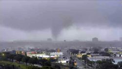 CNNE 1370265 - 4 consejos de seguridad contra tornados que podrian salvarte la vida