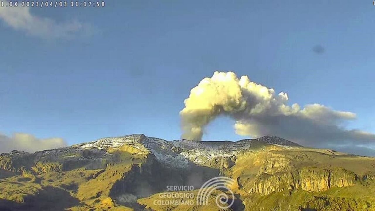 CNNE 1371563 - colombia acelera evacuacion en zonas cercanas al nevado del ruiz