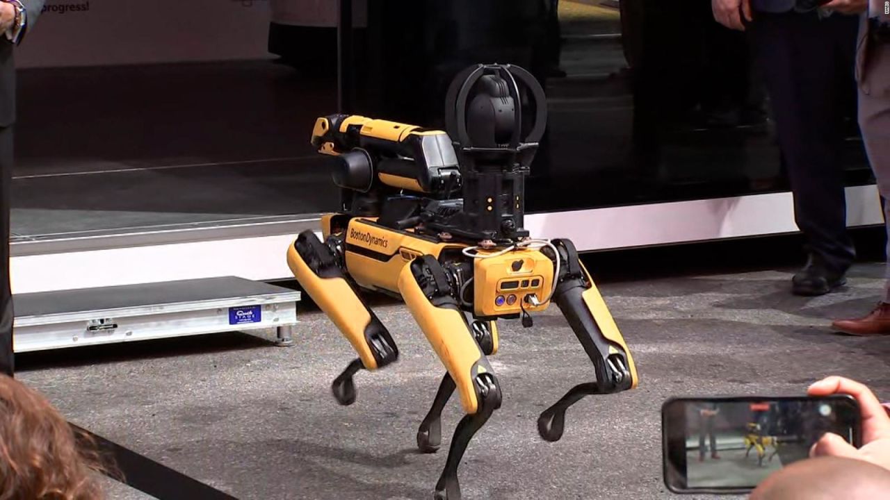 CNNE 1374801 - mira estos robots perros policiales que usara la ciudad de nueva york