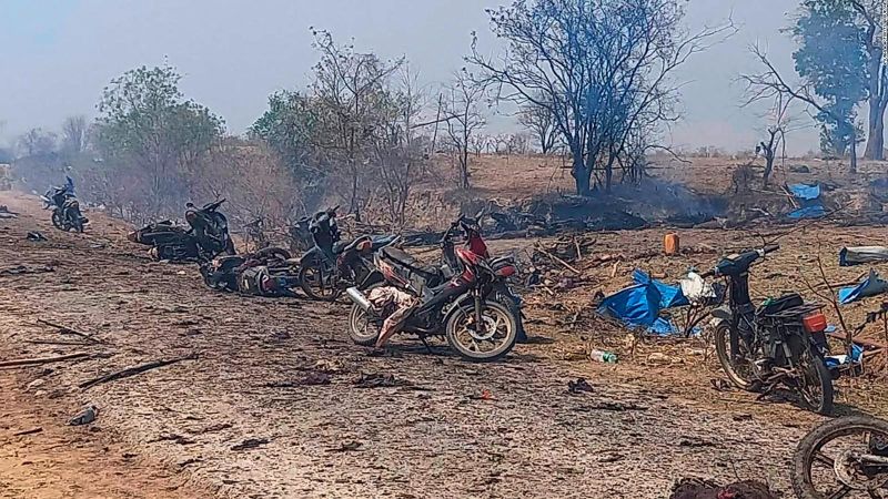 Myanmar: asciende a 133 la cifra de muertos tras el bombardeo de la junta militar contra una aldea | cnn