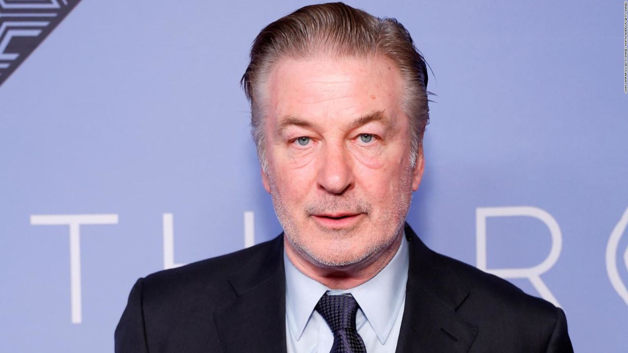 CNNE 1380822 - las condiciones para que alec baldwin se incorpore a "rust"