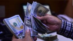 CNNE 1381196 - el dolar vuelve a marcar un record historico, ¿cuanto mas puede aumentar?