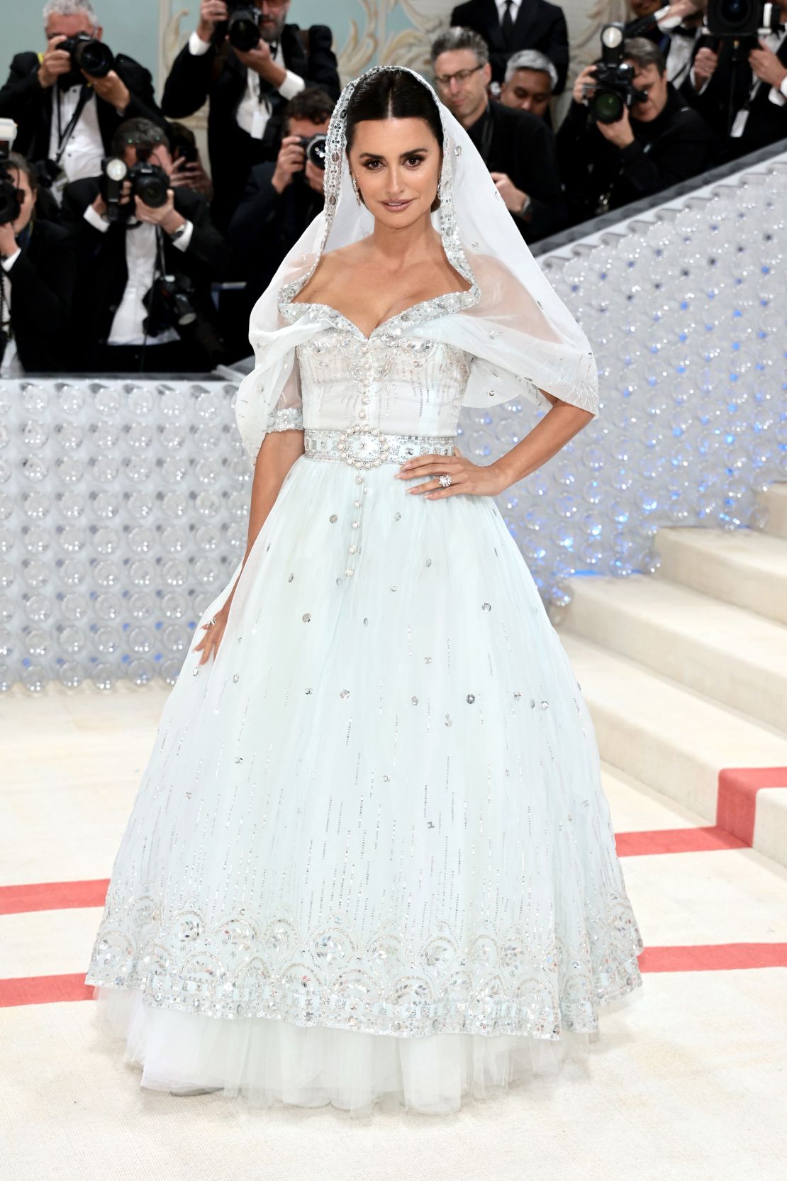 CNNE 1384898 - the 2023 met gala celebrating "karl lagerfeld- a line of beauty" - arrivals