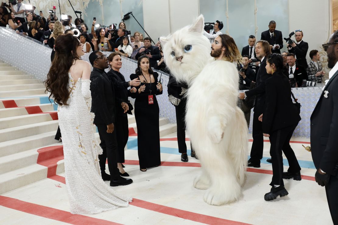 CNNE 1385128 - the 2023 met gala celebrating "karl lagerfeld- a line of beauty" - arrivals