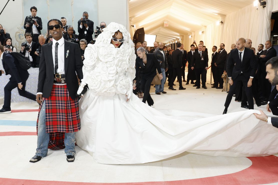 A$AP Rocky y Rihanna en la Met Gala 2023.