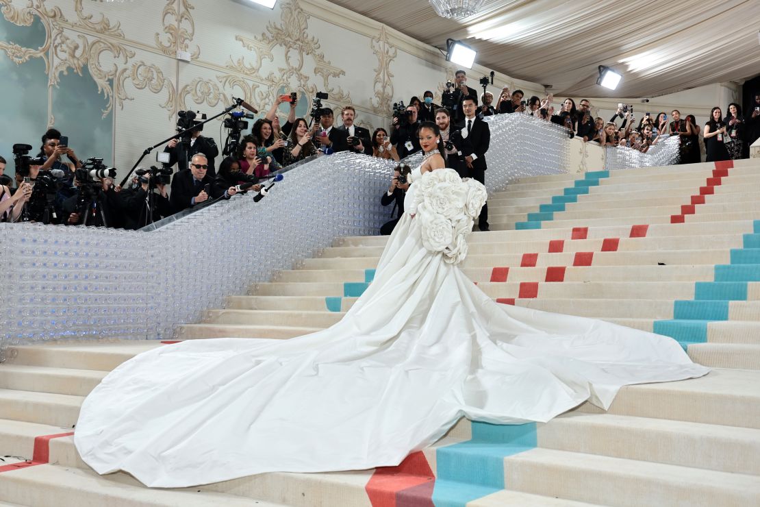 CNNE 1385169 - the 2023 met gala celebrating "karl lagerfeld- a line of beauty" - arrivals