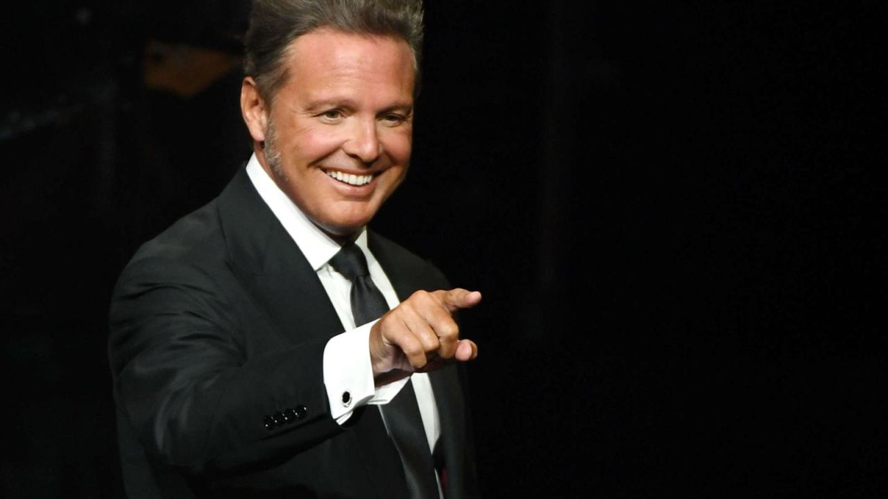 CNNE 1386043 - este 4 de mayo salen a la venta las entradas para los shows de luis miguel en argentina