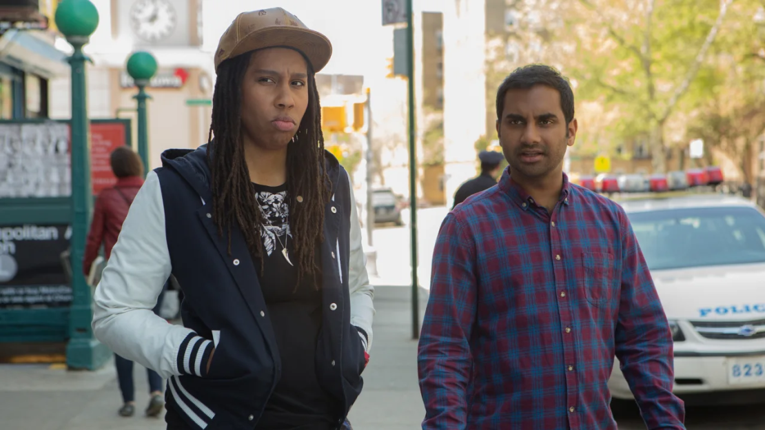 (De izquierda a derecha) Lena Waithe y Aziz Ansari, en 'Master of None'.