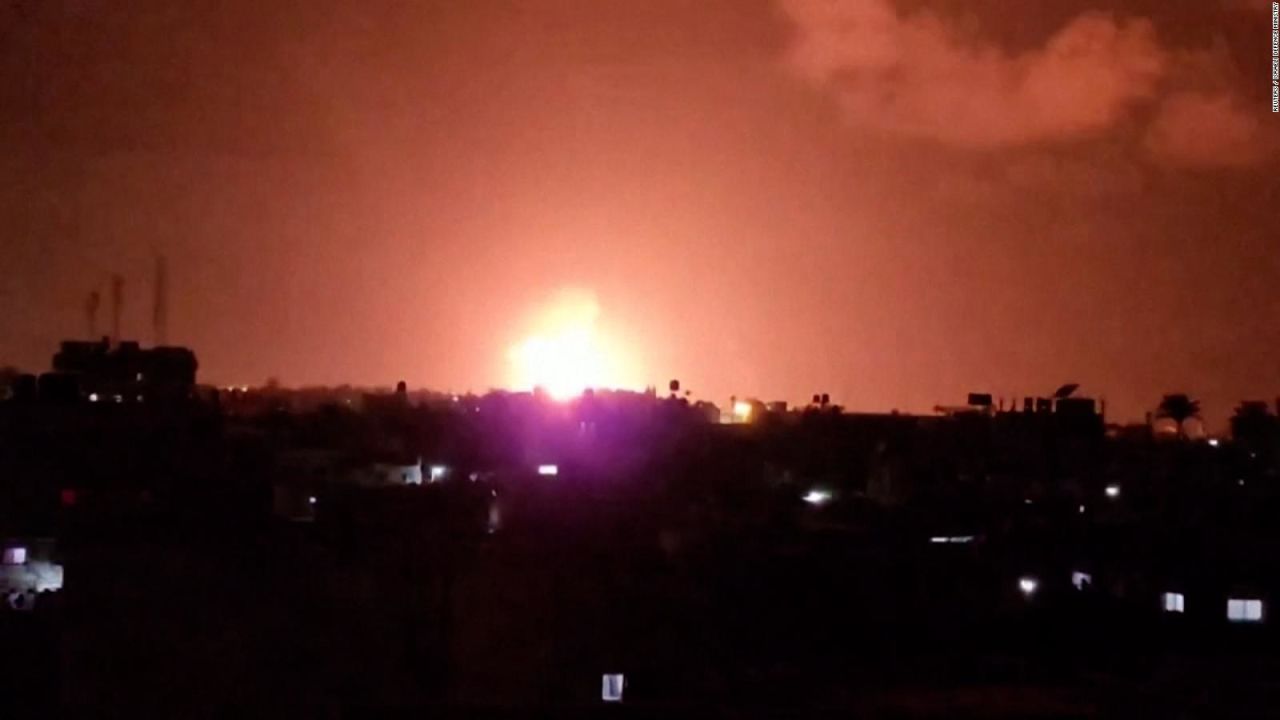 CNNE 1389139 - israel lanza ataques aereos en gaza y deja al menos 13 muertos-