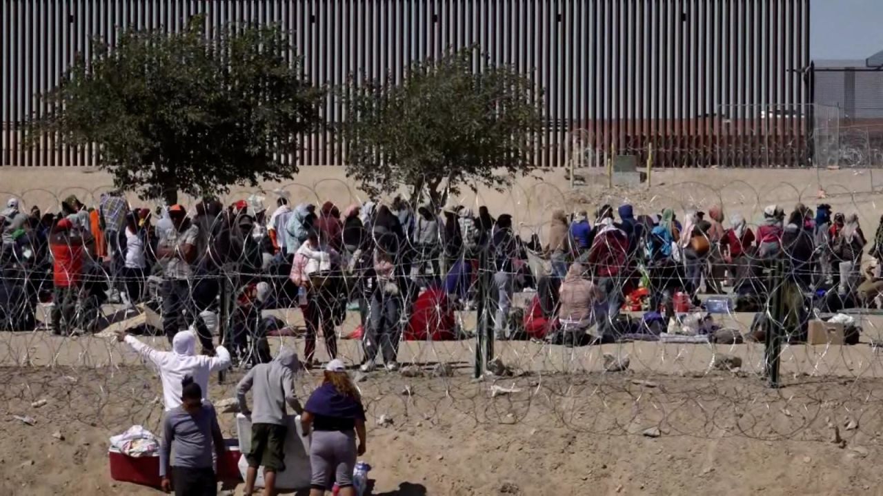 CNNE 1389692 - ¿que significa el fin del titulo 42 para los migrantes?