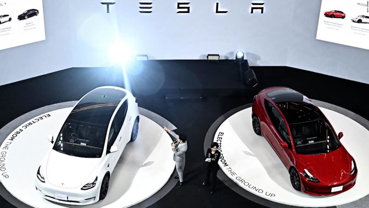 CNNE 1391710 - 5 cosas- tesla retira del mercado mas de 1,1 millones de vehiculos