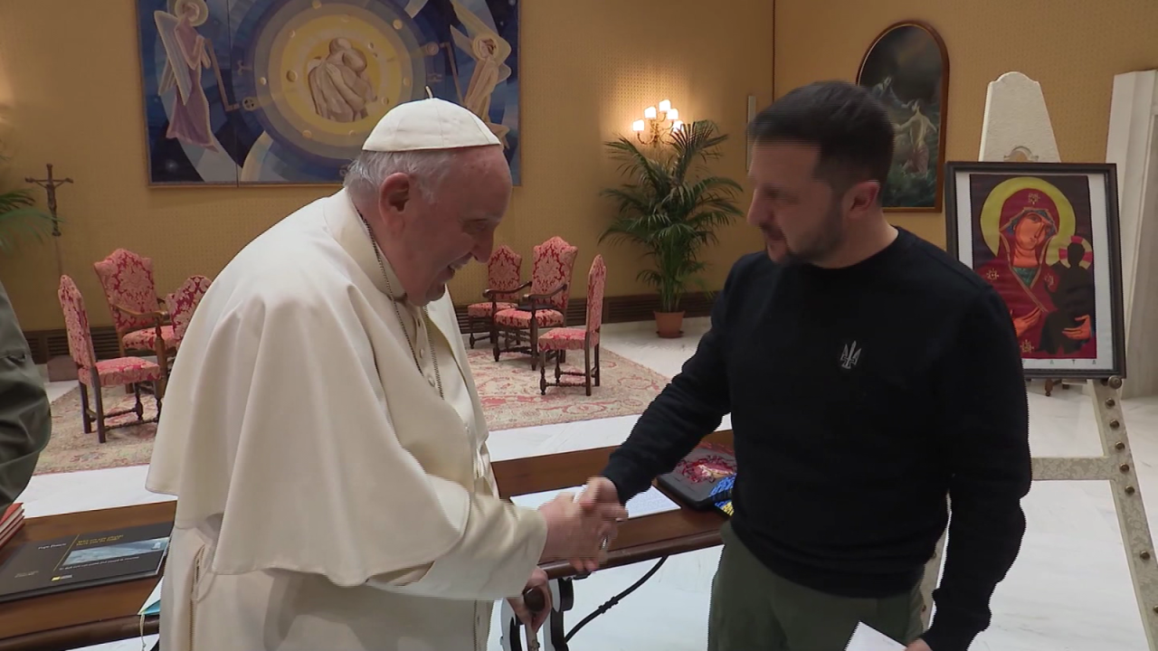 CNNE 1392271 - zelensky y el papa francisco se reunen en el vaticano