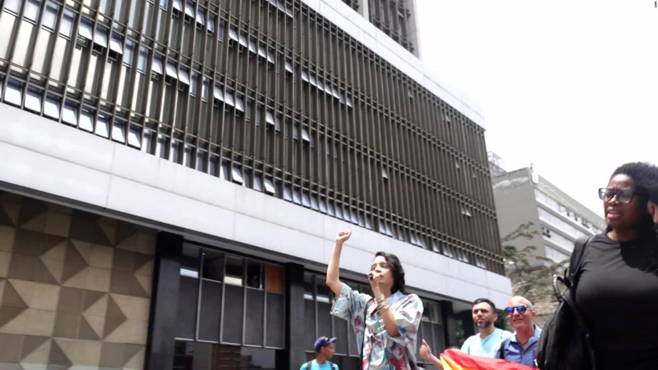 CNNE 1395883 - activistas lgtbq exponen sus demandas en caracas