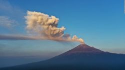 CNNE 1396131 - alerta por el volcan popocatepetl sube de nivel