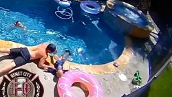 CNNE 1396803 - padre rescata a su hijo de 1 ano que se habia resbalado en la piscina