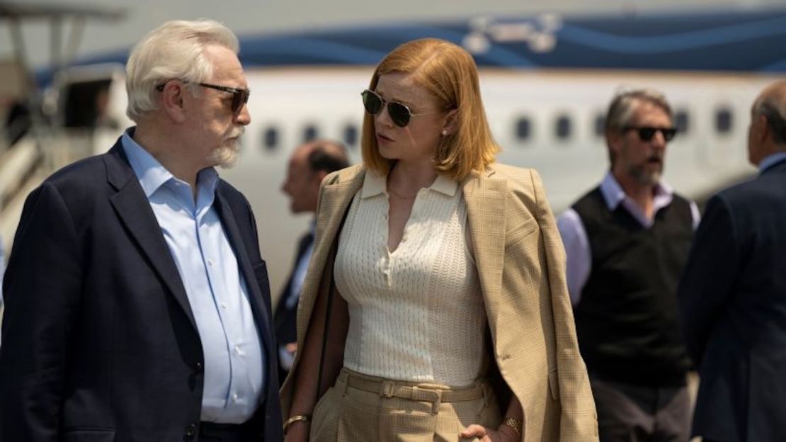 Una foto de Brian Cox y Sarah Snook, de la producción del episodio 301 de "Succession".