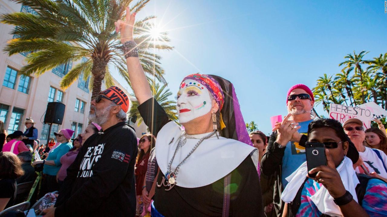 CNNE 1398232 - los dodgers premiaran a organizacion de drag en su pride night