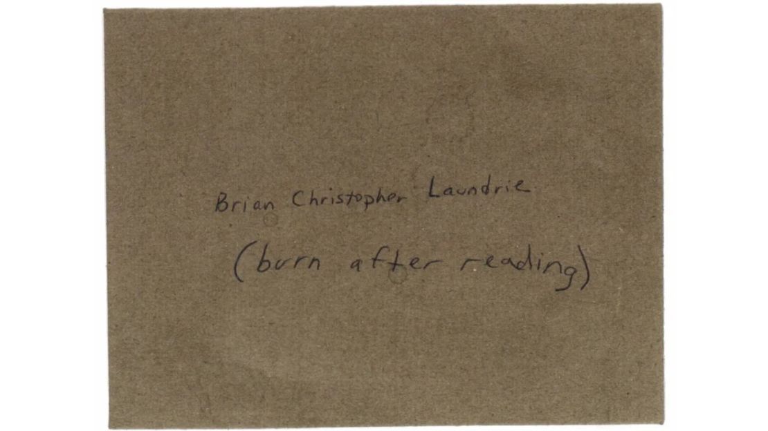 La carta sin fecha para Brian Laundrie dice "quemar después de leer". Obtenido por CNN