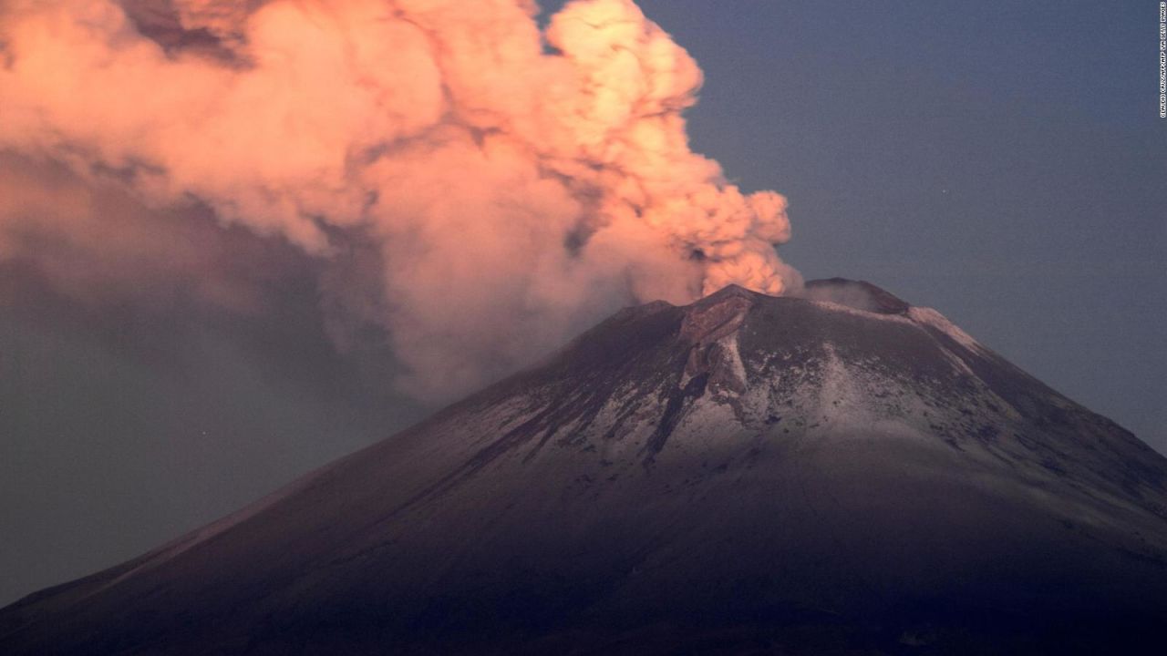 CNNE 1398755 - ¿cuantas veces ha hecho erupcion el volcan popocatepetl desde el 1500?