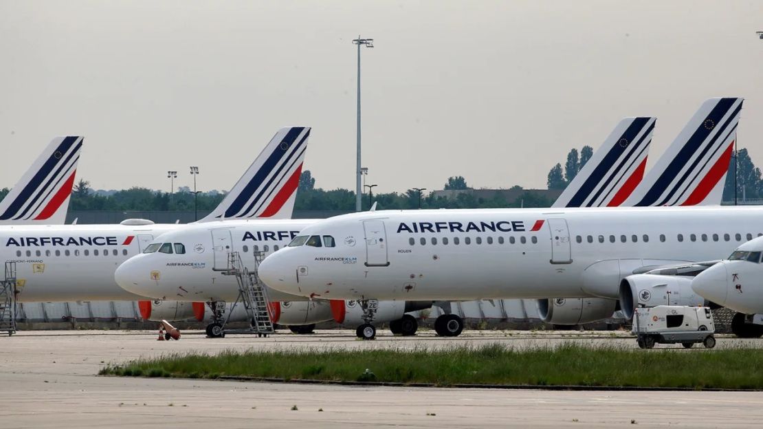 En Francia solo se han suprimido tres rutas, todas desde el aeropuerto Orly, de París. Crédito: Chesnot/Getty Images