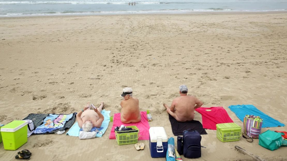 La playa de Mpenjati obtuvo el estatus de playa nudista oficial en 2014. Crédito: Rajesh Jantilal/AFP/Getty Images