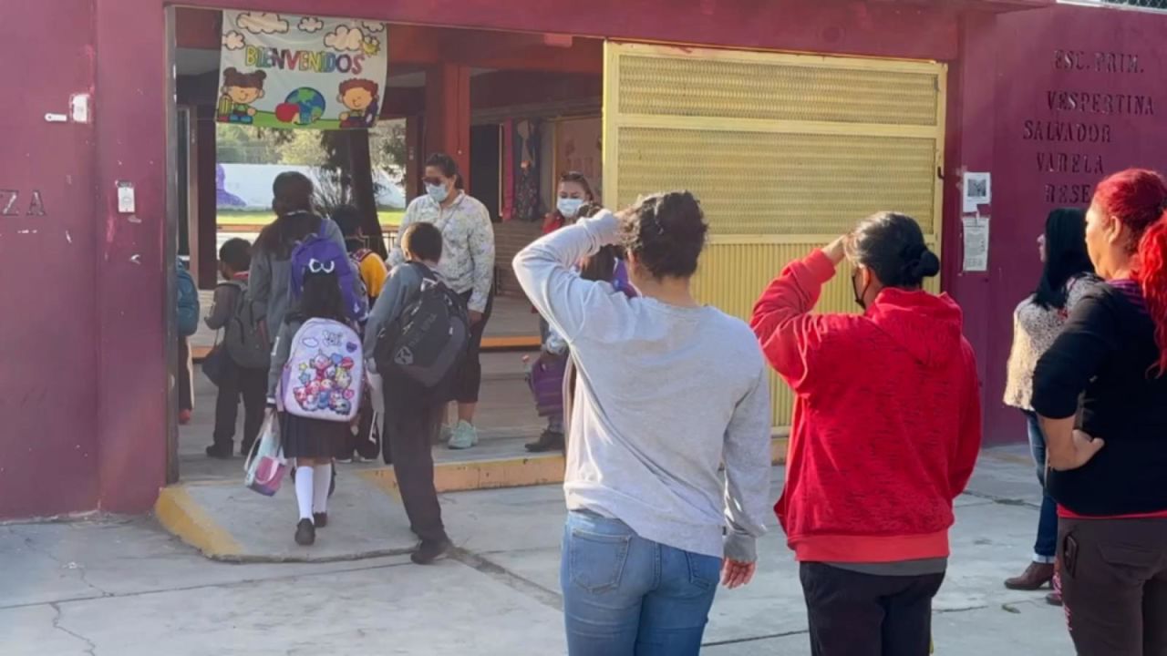 CNNE 1399927 - regresan a clases alumnos de municipios aledanos al volcan popocatepetl