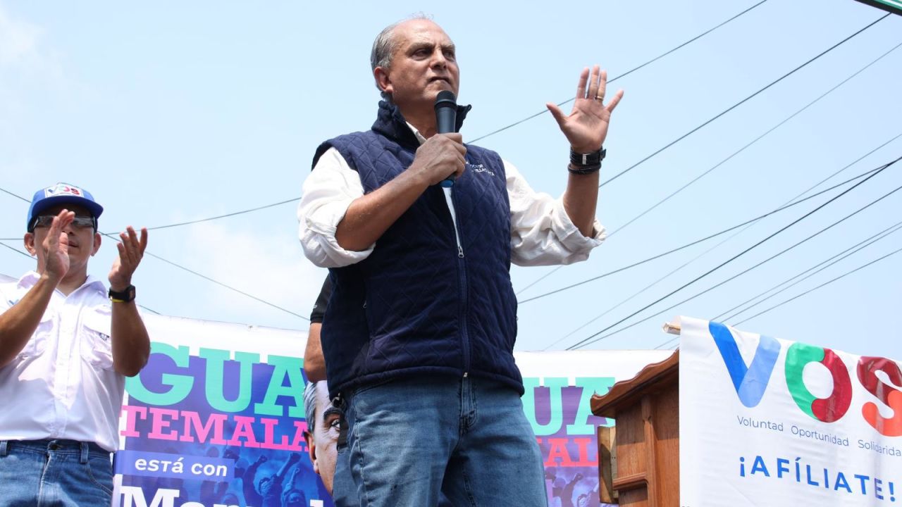 CNNE 1399930 - ¿quien es manuel villacorta, candidato presidencial de guatemala por vos?