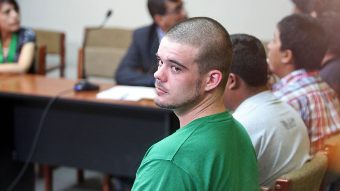 El ciudadano neerlandés Joran Van der Sloot es fotografiado durante una audiencia en la prisión de Lurigancho, en Lima, el 13 de enero de 2012.