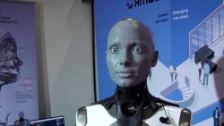 CNNE 1401477 - ameca, el robot humanoide mas avanzado del mundo