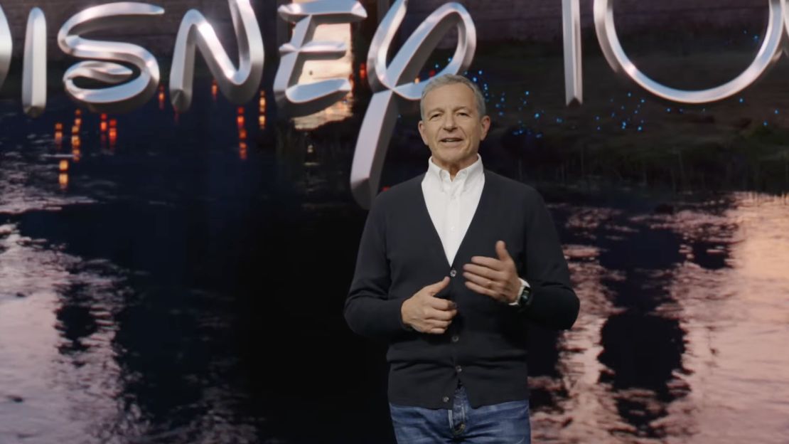 Bob Iger, CEO de Disney, durante la conferencia de desarrolladores 2023 de Apple.