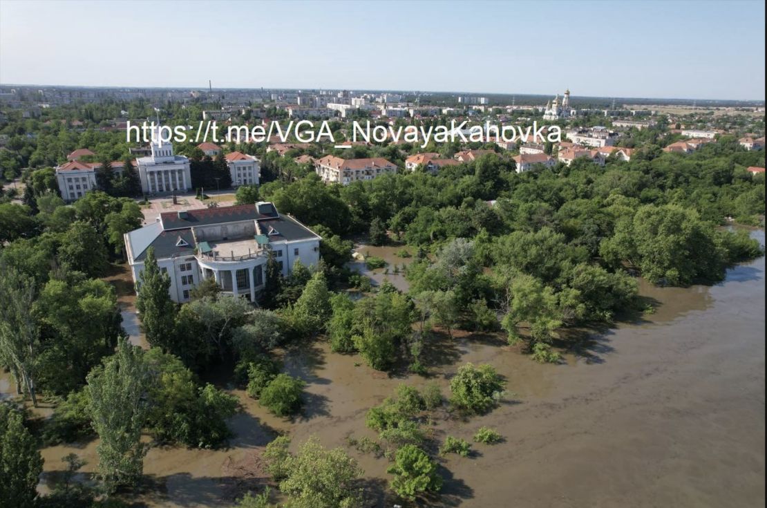 Inundaciones en Nova Kakhovka el 6 de junio.