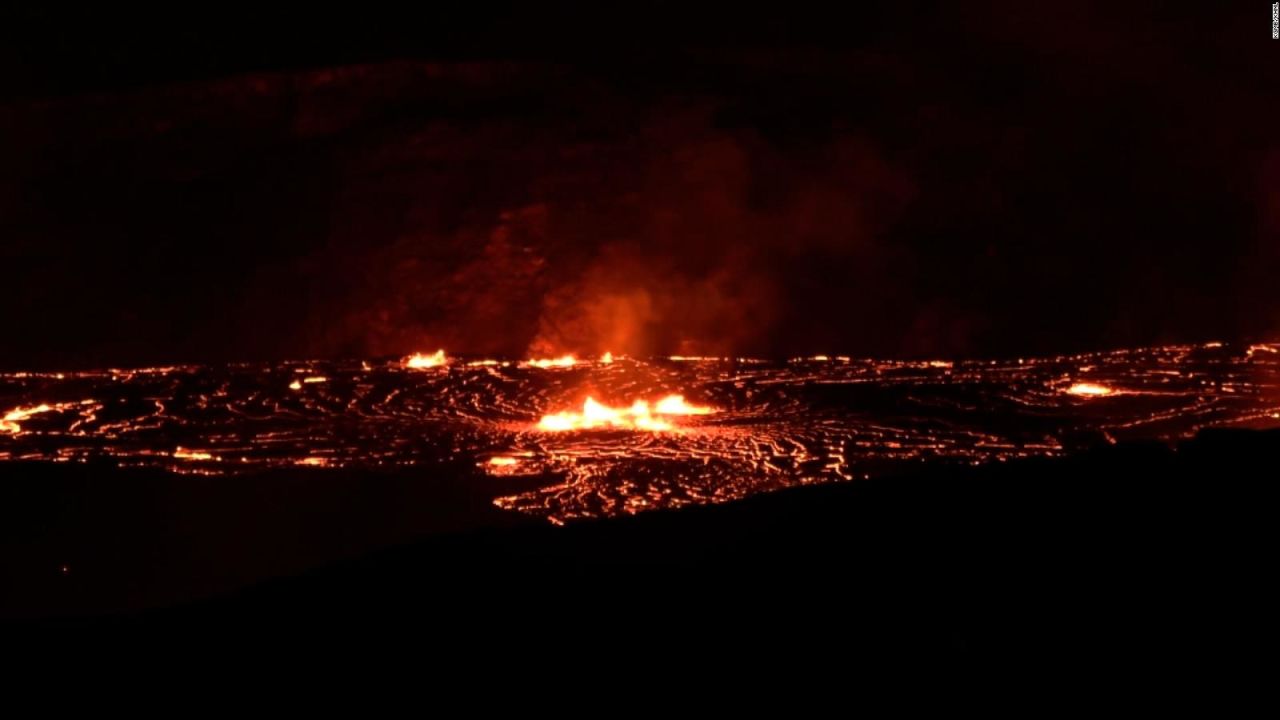 CNNE 1404915 - la erupcion del volcan kilauea forma un impresionante manto de lava