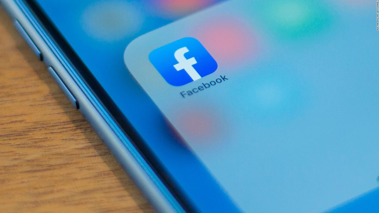 CNNE 1406602 - nueva demanda contra facebook por discriminacion