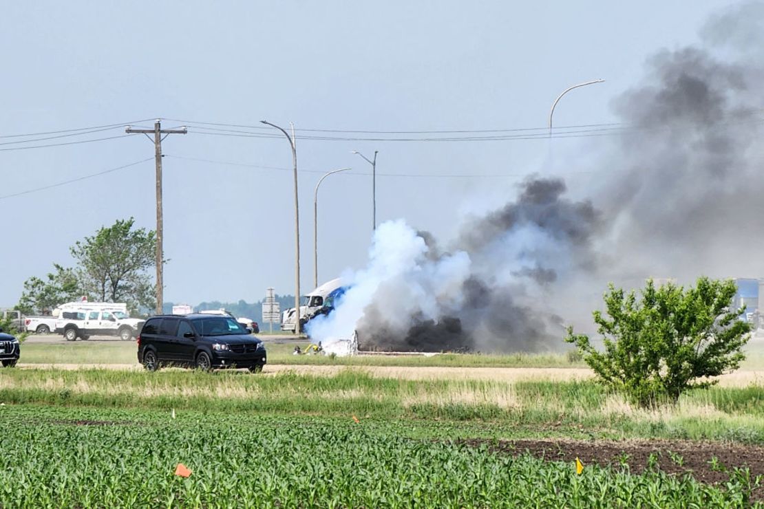 Accidente en Manitoba, Canadá, deja al menos 15 personas muertas